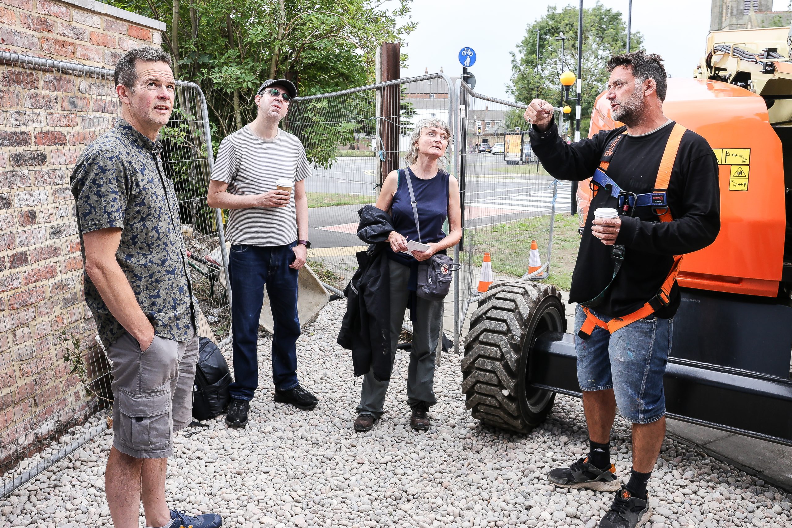 I Beg That Sound - Ricky Also’s wall mural for Elevation 5 Elevation Team visiting Ricky. Photo by Wayne Bordoli