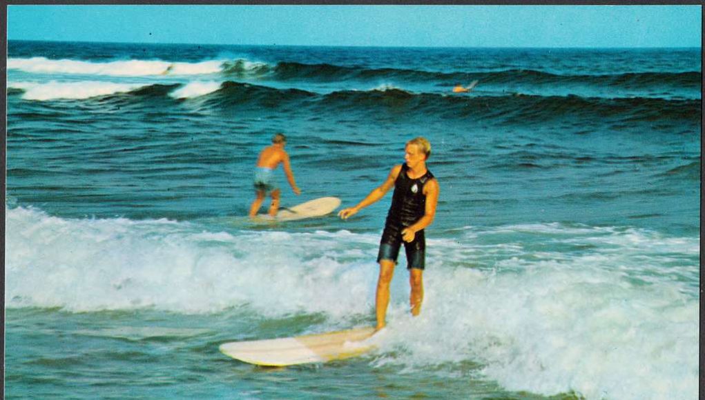 two-men-surfing-898bfa