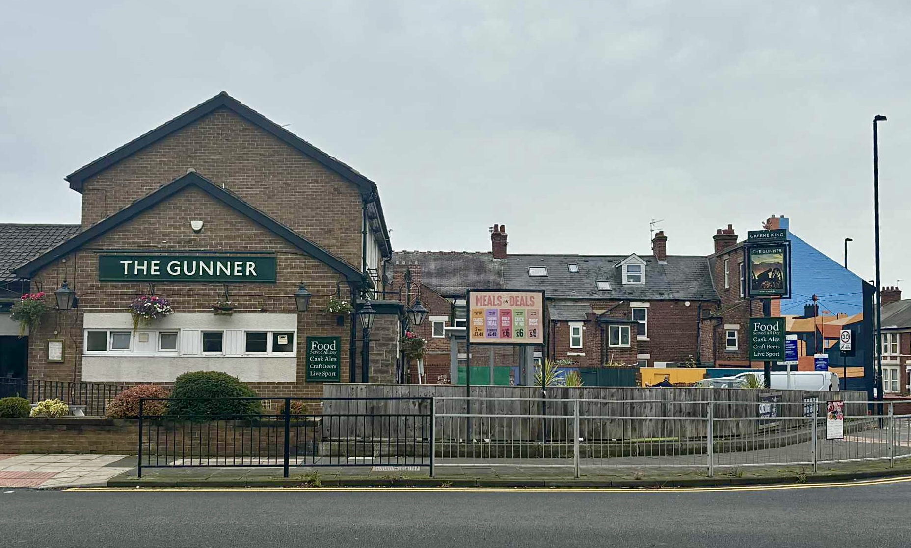 "By The Gunner you shouted, 'oh my God'": The Gunner on Trevor Terrace featured in Fender's no.1 Rein Me In (image credit: ILNS)