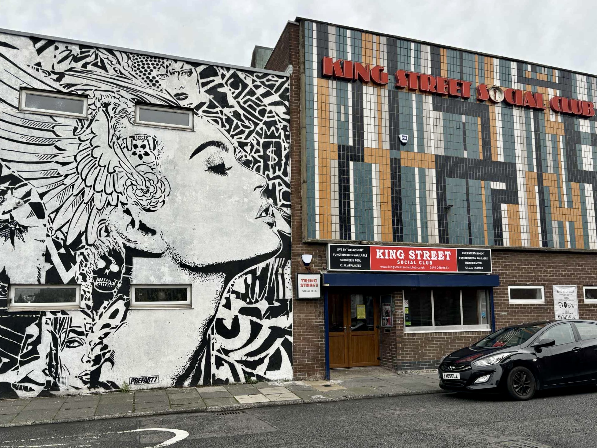 The Siren, mural by Prefab77 on Albion Road (image credit: ILNS)